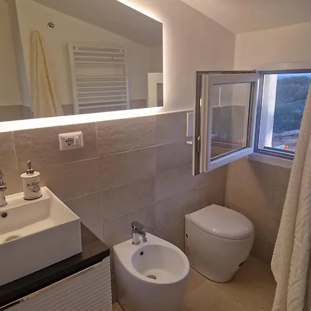 Dueterre Loft Appartamento Fornole